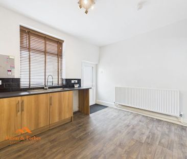 2 bedroom end of terrace house to rent - Photo 5