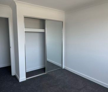 Brand New Townhouse – Modern & Move-In Ready - Photo 6