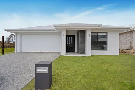 16 Redberry Crescent, Morayfield QLD, Belconnen - Photo 3
