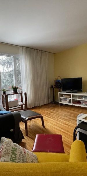 Ahuntsic 5 1/2 - Photo 1