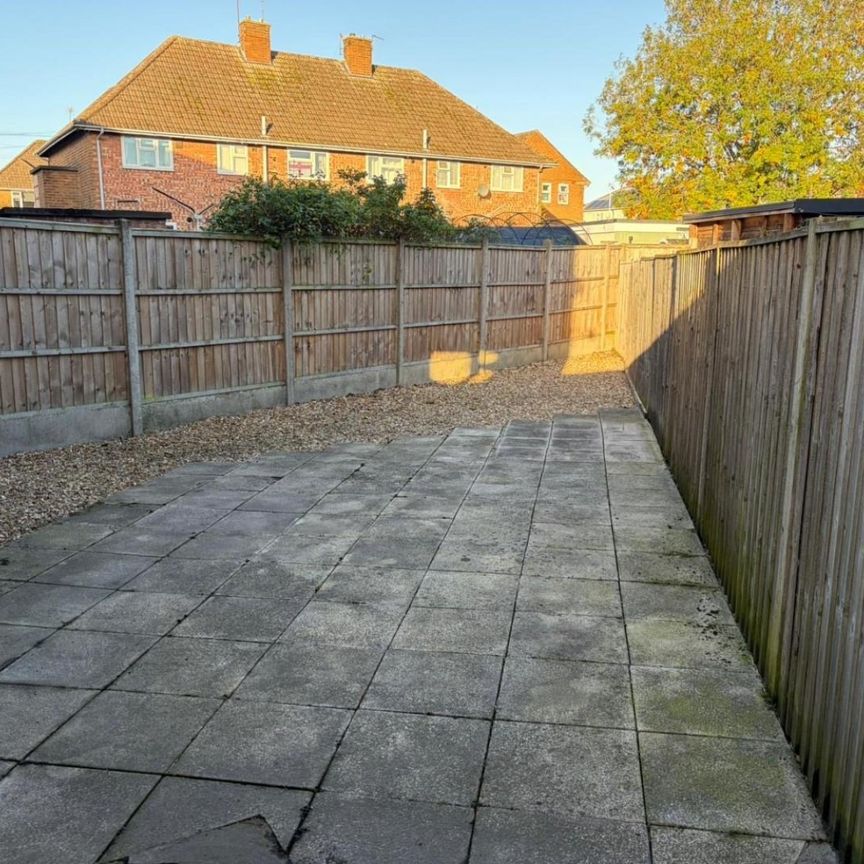 2 bedroom House To Let - Photo 1