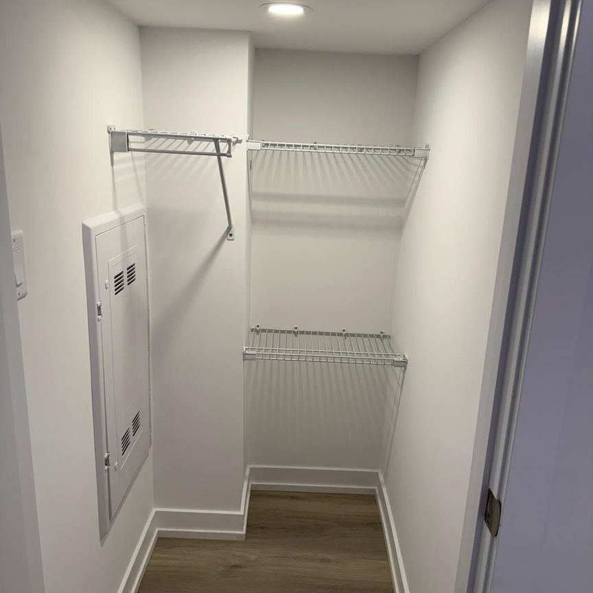 For Lease - 5 Bancroft Lane Unit# 302, Richmond Hill, Ontario - Photo 1