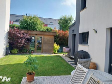 VITRE. Lotissement, belle maison contemporaine Type 4 avec jardin de 388 m2 et garage. - Photo 4