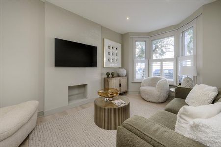 4 bedroom terraced house to rent - Photo 2