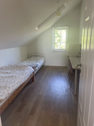 Rosbacken, Hässelby - Photo 5