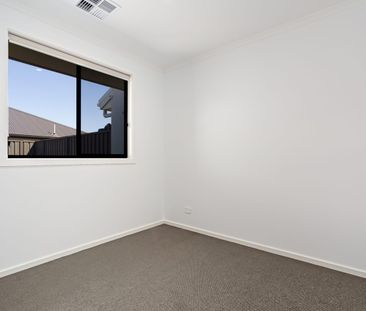 Beautiful, Neat & Tidy Home! - Photo 1