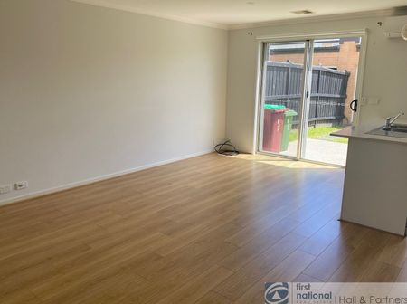 8 Honeybrook Lane, Clyde - Photo 5