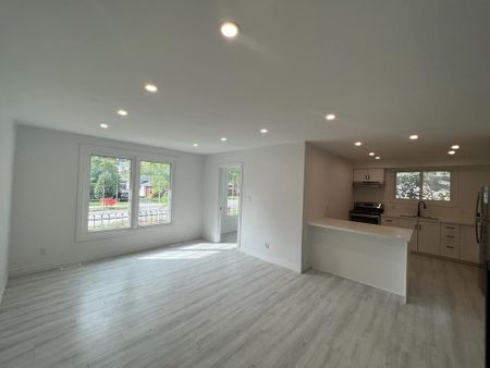 For Lease - 22 Macoomb Drive Unit# Upper, Welland, Ontario - Photo 3