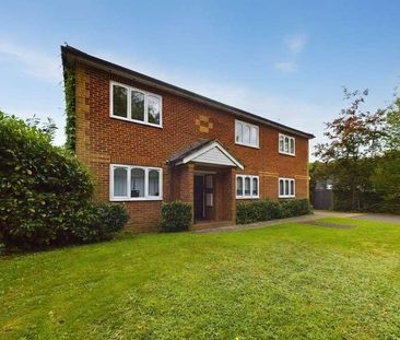 Manuka Court, High Street, Sandhurst, Berkshire, GU47 - Photo 1