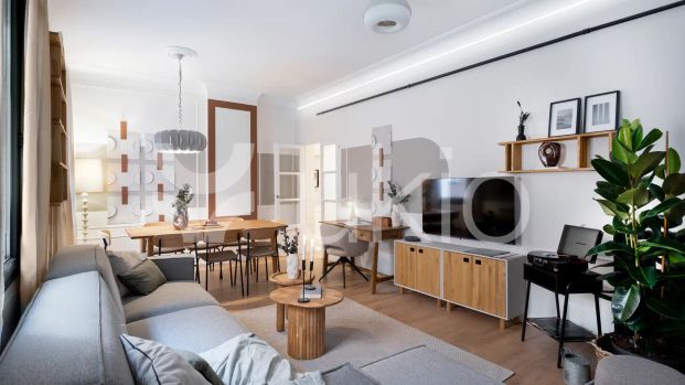 Apartamento de alquiler en Paseo de la Reina Cristina, Jerónimos - Photo 1