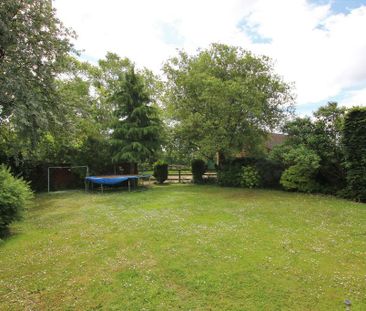 3 bedroom semi-detached house to rent - Photo 4