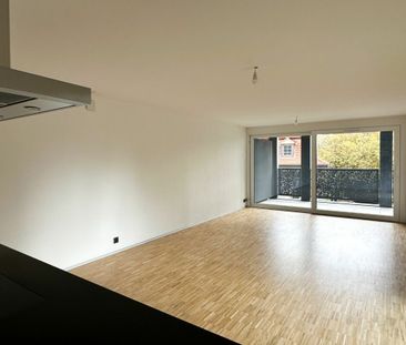 Appartement neuf de 3.5 pièces avec grand balcon - Photo 2