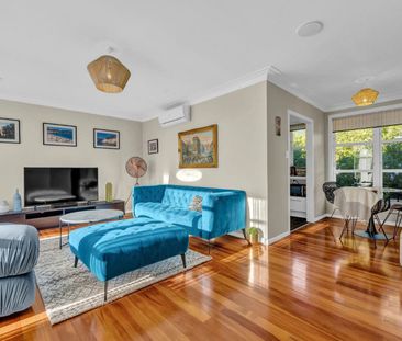 Immaculately presented Unit**Fully Furnished** - Photo 4