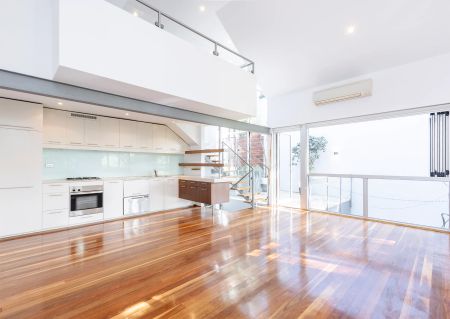 Inner City Sanctuary in Premier Locale! - Photo 4