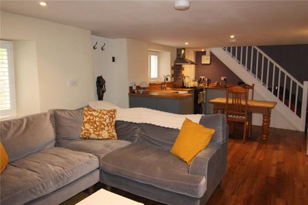 1 bedroom detached house to rent - Photo 3
