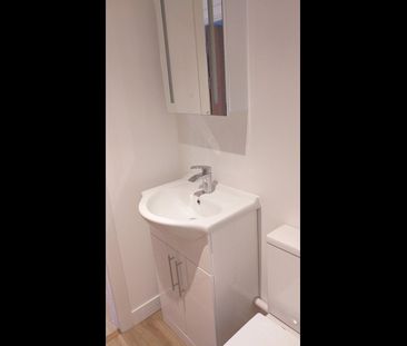 2 Bed Flat, Villa Street, NG9 - Photo 5