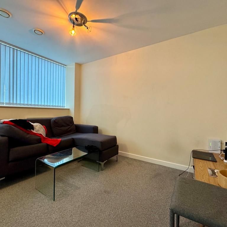 1 bedroom flat to rent - Photo 1