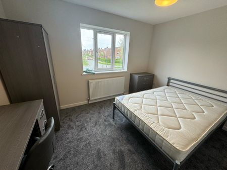 Byland Avenue, Heworth - P10822 - Photo 4