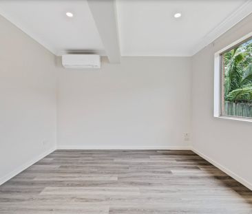 Home with Self Contained Granny Flat Downstairs&excl; - Photo 3