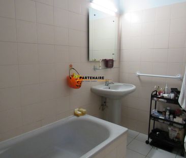 Location Appartement 3 pièces 76m² ST VALLIER 26240 - Photo 3