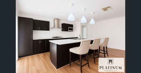 Modern Comfort, Fresh Upgrades & Spacious Living in the Heart of Ellenbrook - Photo 5