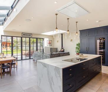 6 bedroom terraced house to rent - Photo 1