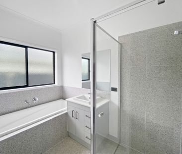 66 Lugano Avenue, Alfredton - Photo 5