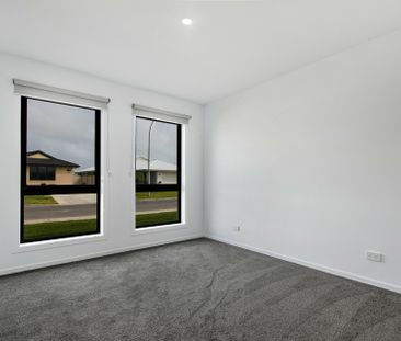 2/2 Links Court, SHEARWATER - Photo 1