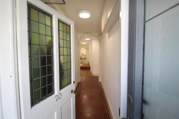 1 bedroom Flat To Let - Photo 1