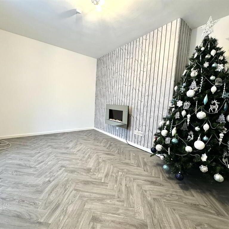 67 Ardmillan Crescent, Newtownards, BT23 4PN - Photo 1