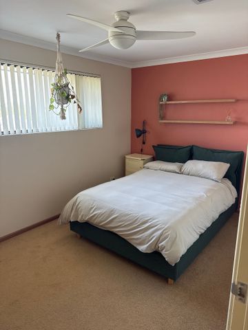 Rockingham - Photo 4
