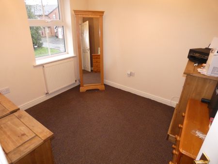 3 bedroom house to rent Park Mills Close, Willaston, Nantwich, CW5 - Photo 3