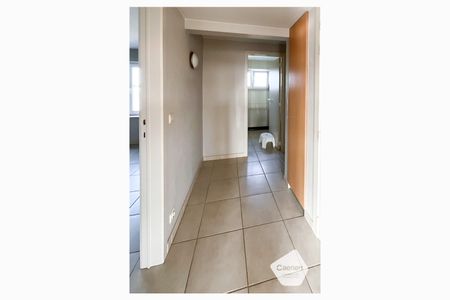 ZONNIG APPARTEMENT IN HET HARTJE VAN WAARDAMME met 2 slaapkamers. - Foto 4