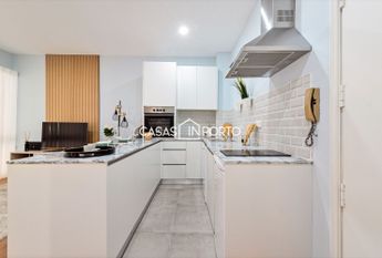 Apartamento Charme - Exclusividade e Conforto Junto ao Metro dos Combatentes