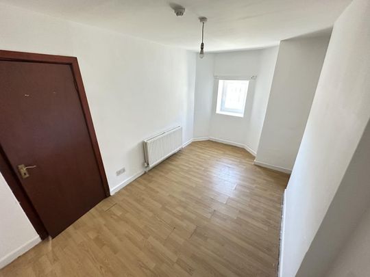 189/191 Dickenson Road, Manchester, M13 - Photo 1