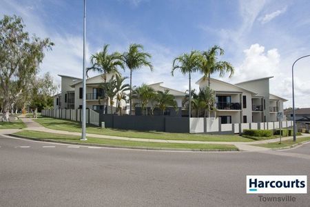 10/2 Freshwater Drive, Douglas - Photo 3