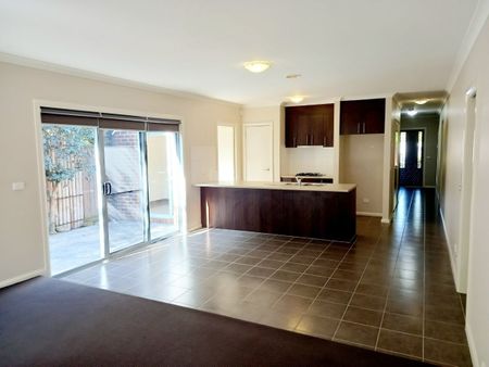 7 Saltbush Crescent, Brookfield, VIC 3338 - Photo 3