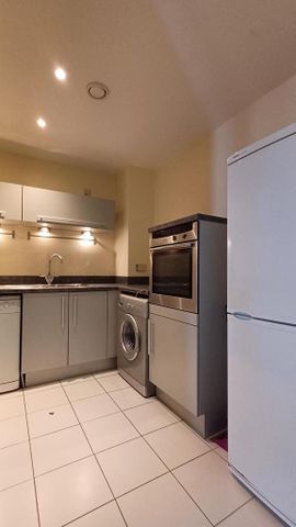 1 bedroom flat to rent - Photo 4