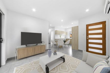 Stunning Two bedroom Granny Flat with Additional Recreation/storage Room, Air Conditioning and Two Bathrooms! - Photo 5