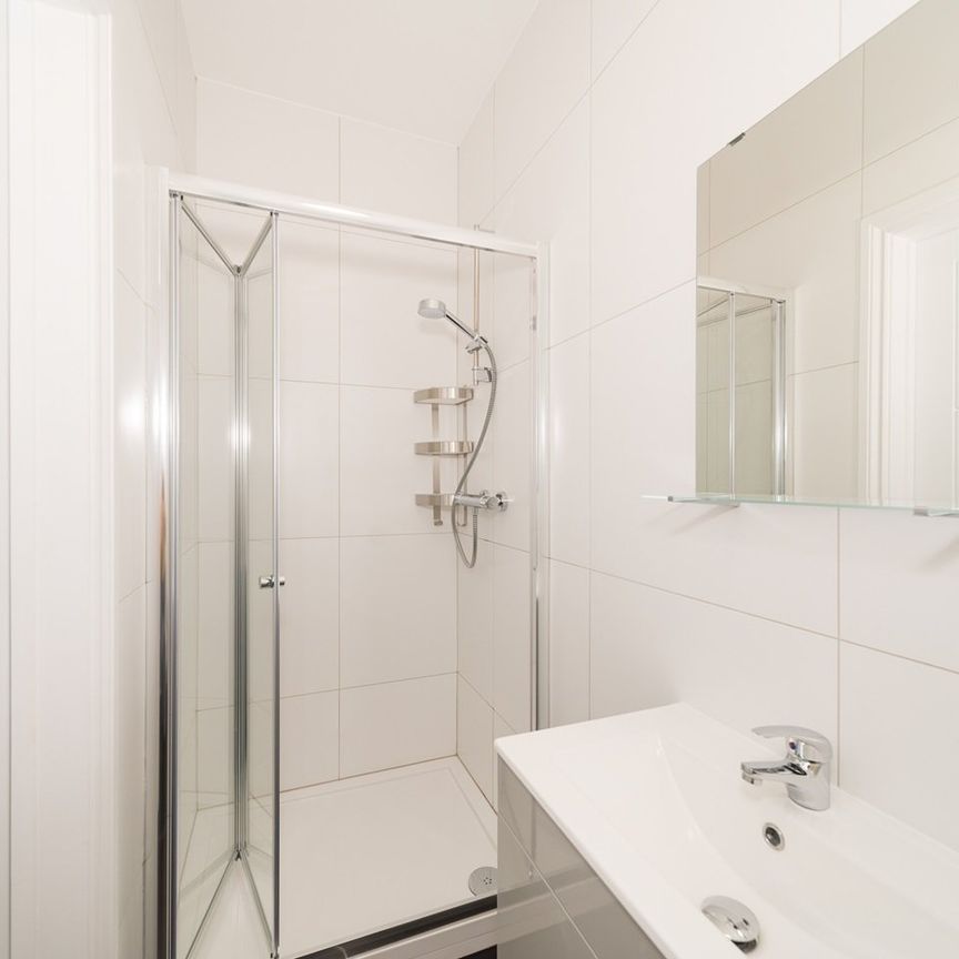 Room in a Shared House, Rymer Road, CR0 - Photo 2