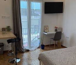 Studio/Γκαρσονιέρα για ενοικίαση - Κυψέλη, - Φωτογραφία 2