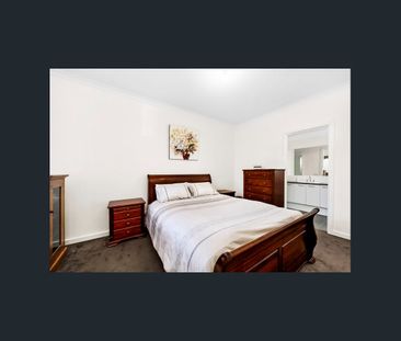 Near-New Three-Bedroom Unit in Prime Highett Location - Photo 4