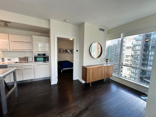 For Lease - 80 John Street Unit# 3708, Toronto, Ontario - Photo 1