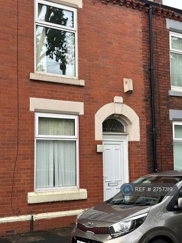 2 bedroom terraced house to rent - Photo 3