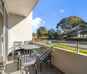 Modern 2-Bedroom Apartment in Prime Curtin Location - Photo 3