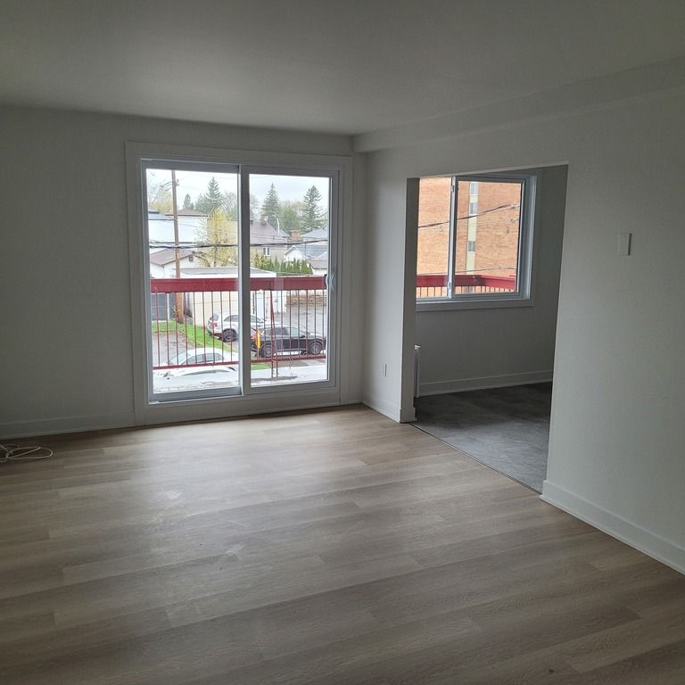 Magnifique 5 1/2 Sur Grande-Allée - Photo 1