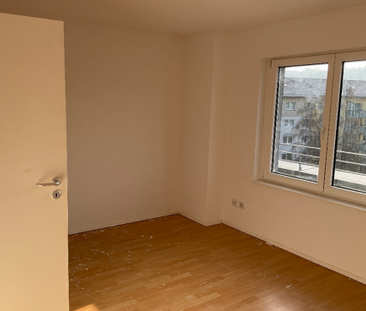 Lichtdurchflutete Dachgeschosswohnung mit Panorama-Terrasse - Photo 4