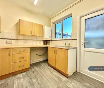 2 bedroom terraced house to rent - Photo 6