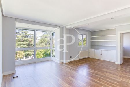 Duplex for rent in Colina (Ciudad Lineal) - Photo 5