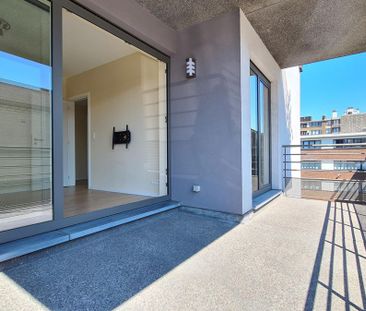 Appartement te huur in Evere voor € 1.325 met 2 slaapkamers - Photo 2